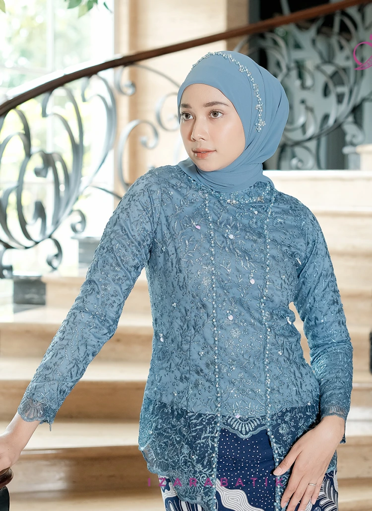 ATASAN KEBAYA