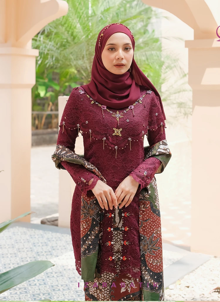 ATASAN KEBAYA