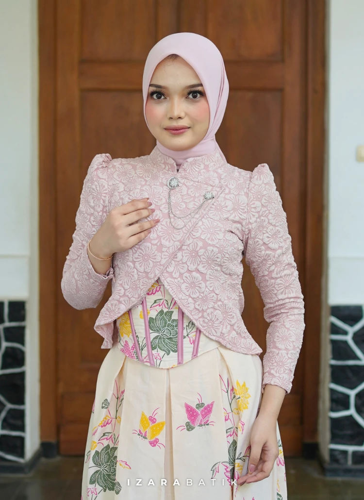 CROP TOP BABY PINK